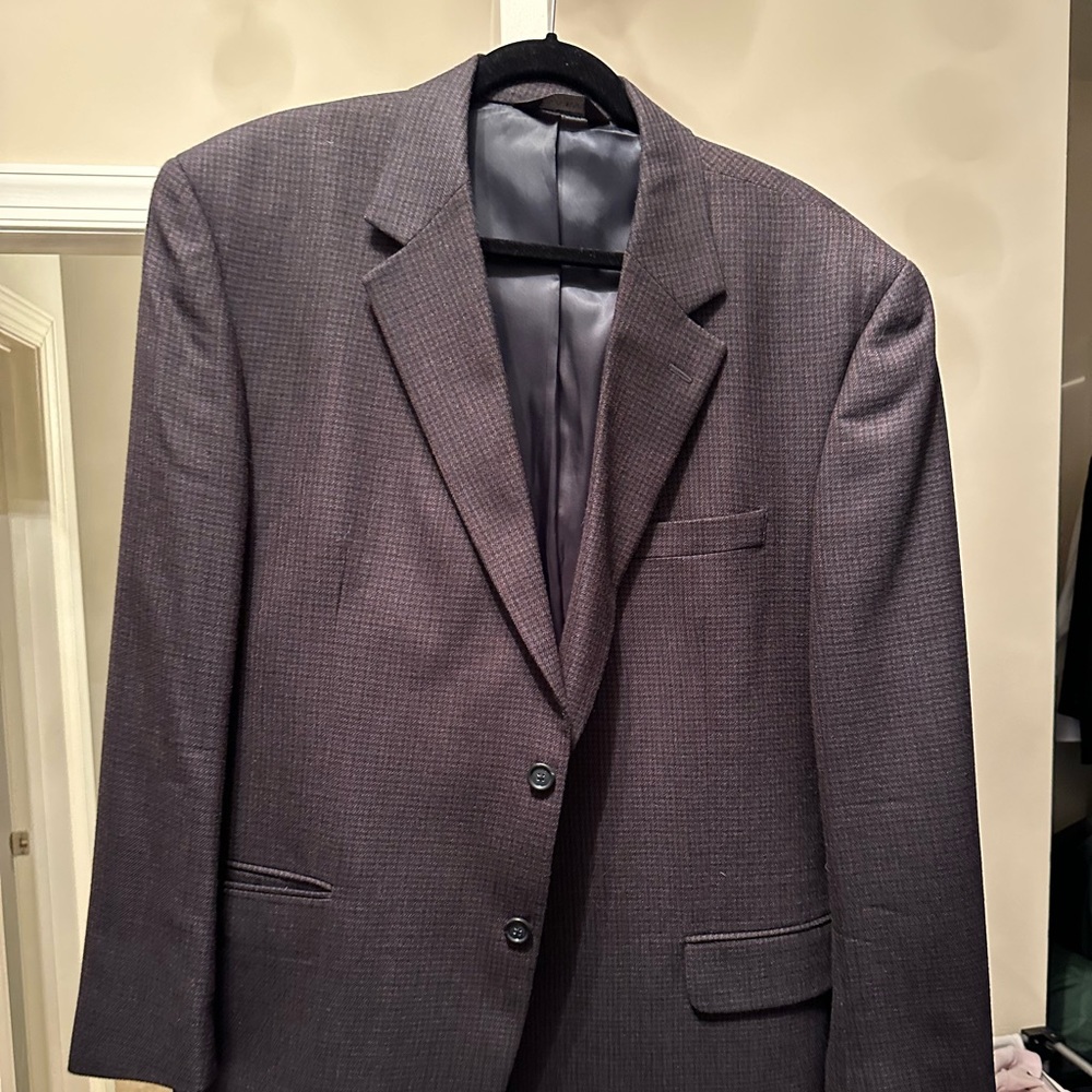Jos A Bank sport coat. 46R great condition. Worn very few times.